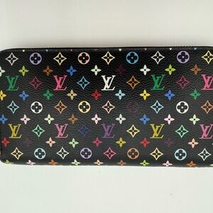 Authentic Louis Vuitton Zippy Wallet Monogram M60050 – Limited Edition